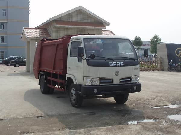 東風(fēng)金霸后箱可壓垃圾車