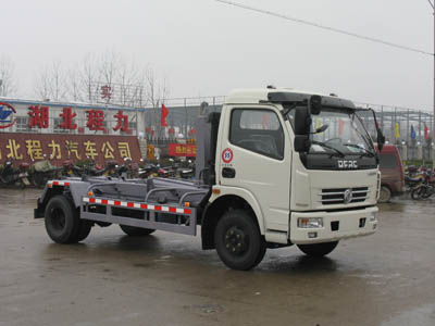 東風(fēng)大多利卡后鉤箱垃圾車