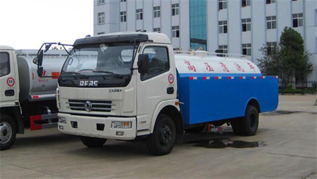 東風(fēng)多利卡清洗疏通車